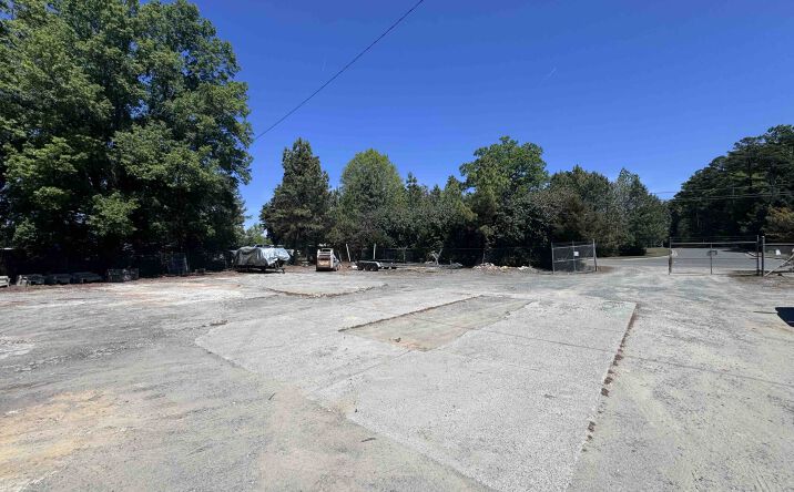 Pictures of Office, Industrial property located at 4324 Matthews-Indian Trail Road, Indian Trail, NC 28079 for lease - image #1