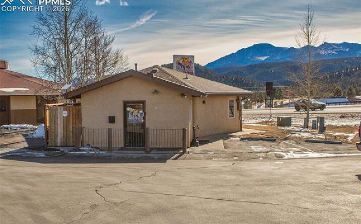 Pictures of Retail property located at W Hwy 24, Woodland Park, CO 80863 for lease - image #1