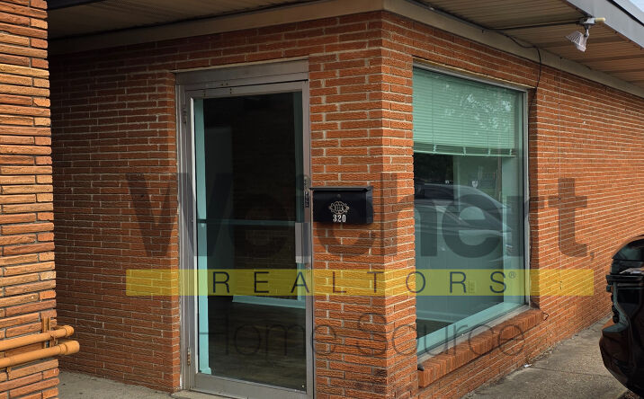 Pictures of Office property located at 320 S. 10th Street, Paragould, AR 72450 for lease - image #1