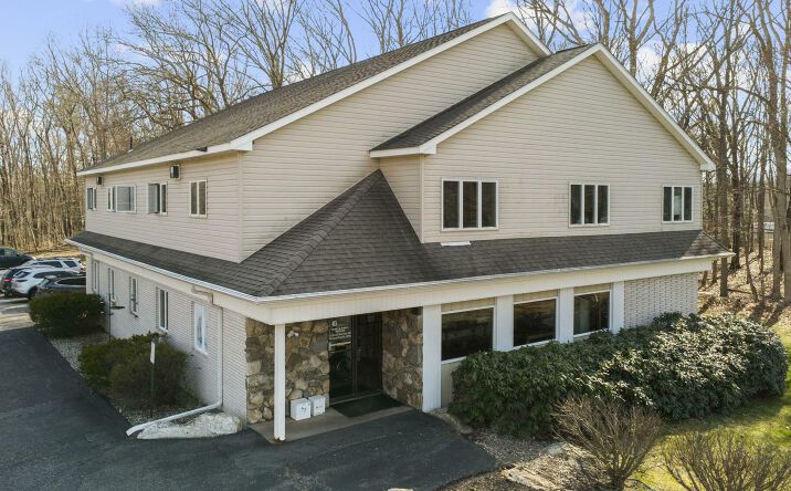 Pictures of Office property located at 921 Boston Turnpike, Bolton, CT 06043 for lease - image #1