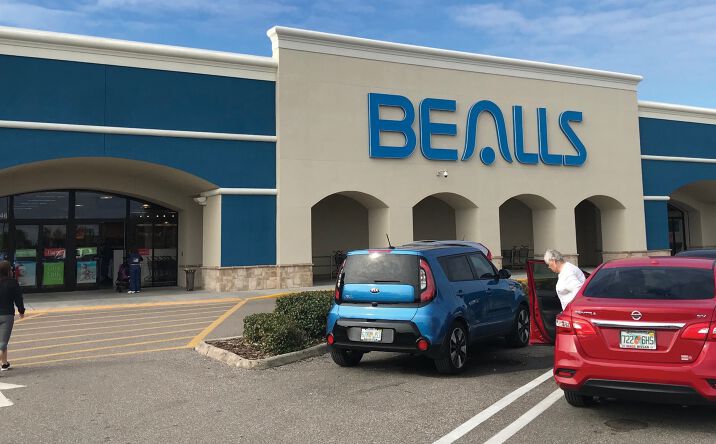 Pictures of Retail property located at 430 N Suncoast Blvd, Crystal River, FL 34429 for lease - image #1