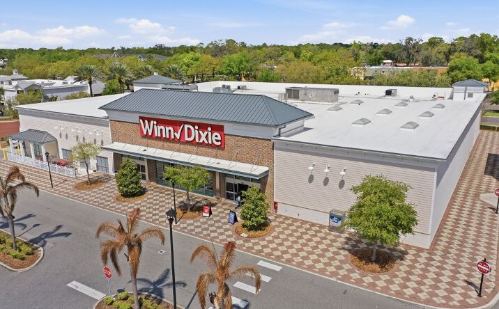 Pictures of Retail property located at 211-245 Wheelhouse Ln, Lake Mary, FL 32746 for lease - image #1