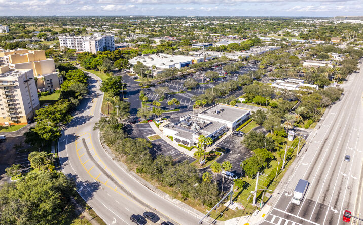 Pictures of Retail property located at 299 S Powerline Rd, Pompano Beach, FL 33069 for lease - image #1