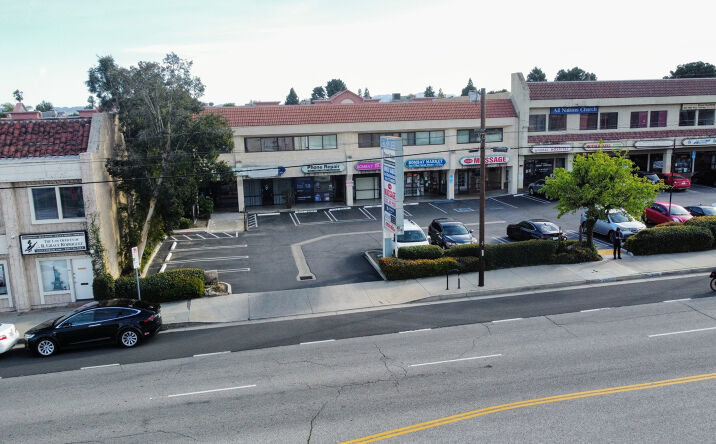 Pictures of Retail, Office property located at 21018 Devonshire Street, Chatsworth, CA 91311 for lease - image #1