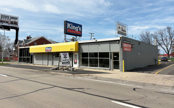 Pictures of Retail property located at 16279 E 11 Mile Rd, Roseville, MI 48066 for lease - image #1