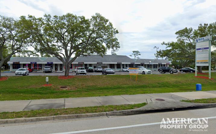 Pictures of Retail, Office property located at 303 S Tamiami Trail, Nokomis, FL 34275 for lease - image #1