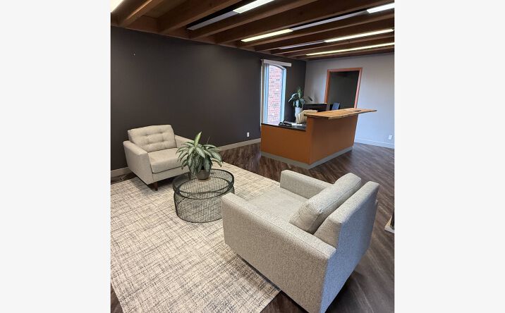 Pictures of Retail, Office property located at 6105 S Macadam Ave, Portland, OR 97239 for lease - image #1