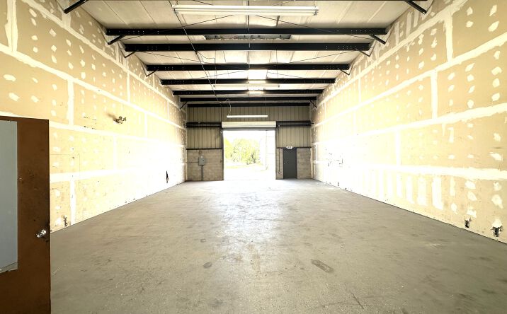 Pictures of Office, Industrial, Land property located at 16938 US HWY 19, HUDSON, FL 34667-4319 for lease - image #1