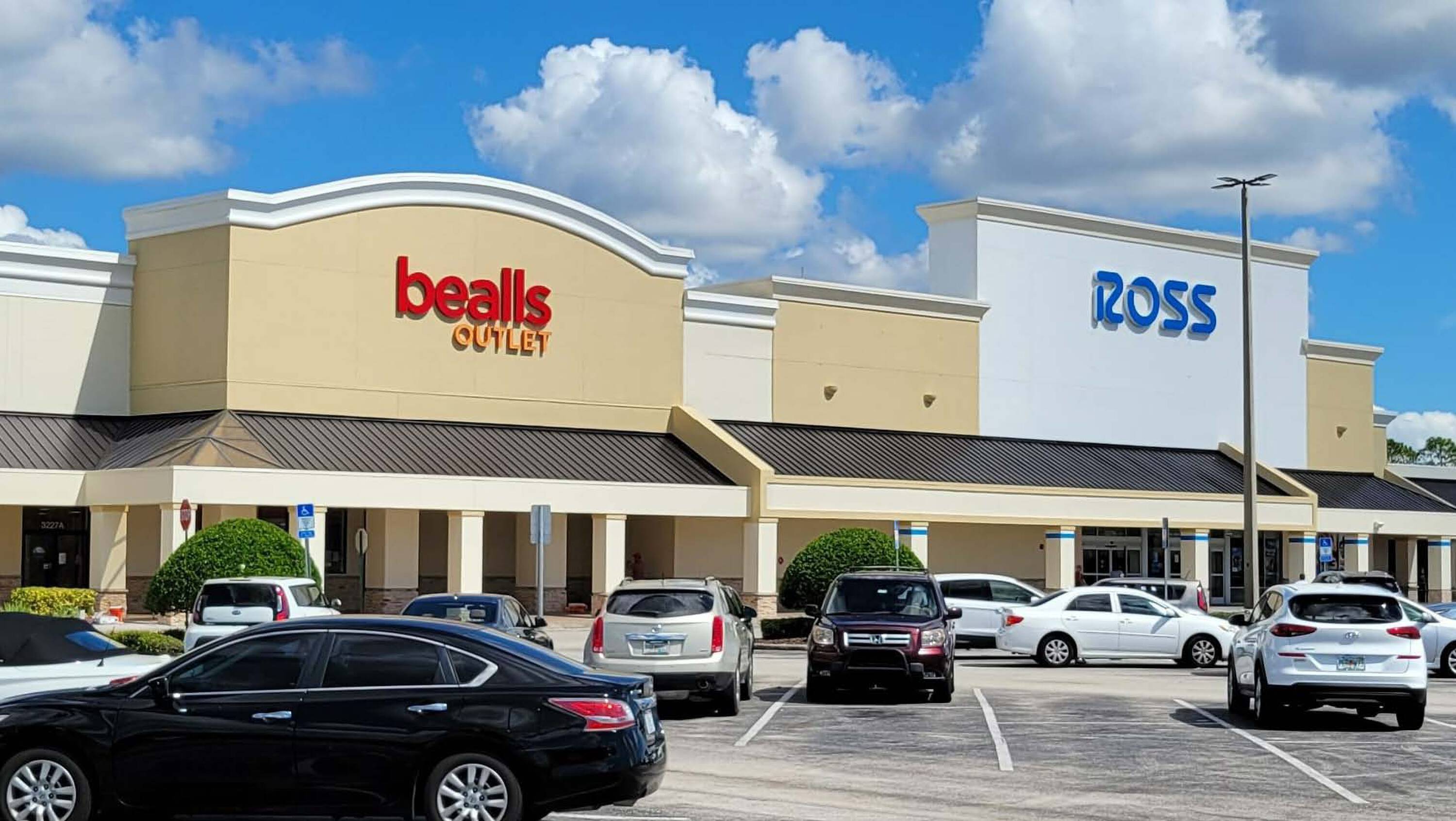 3201 S John Young Pkwy, Kissimmee, FL 34746