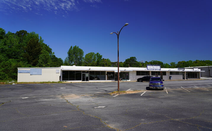 Pictures of Retail, Office property located at 729 Anderson Street, Belton, SC 29627 for lease - image #1