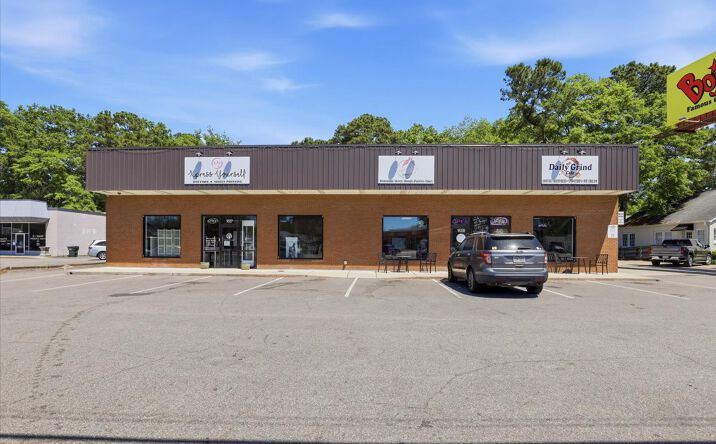 Pictures of Retail property located at 1607 W Vernon Ave, Kinston, NC 28504 for lease - image #1