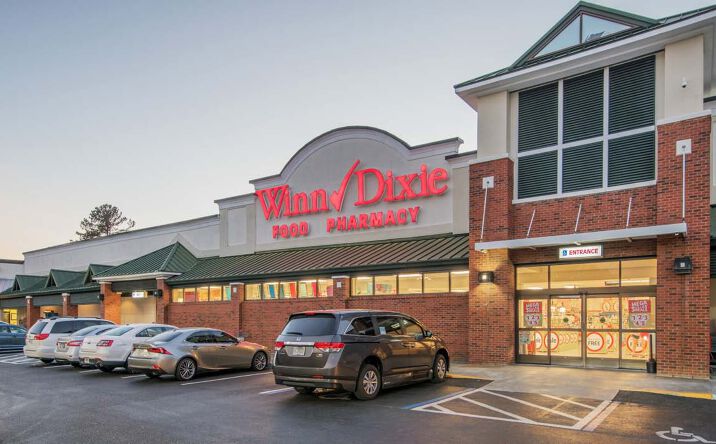 Pictures of Retail property located at 220 Retreat Village, St. Simons Island, GA 31522 for lease - image #1