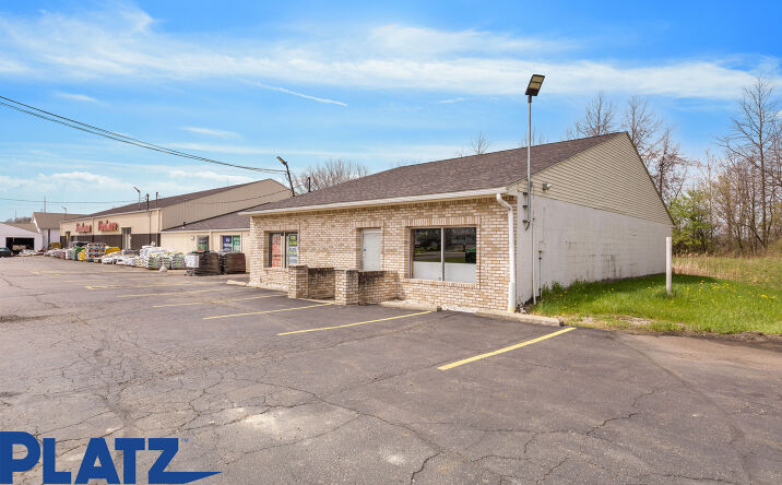 Pictures of Retail property located at 3497 State Rte 5, Cortland, OH 44410 for lease - image #1