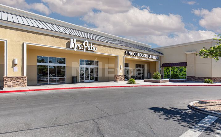 Pictures of Retail property located at 5760 Centennial Center Blvd, Las Vegas, NV 89149 for lease - image #1