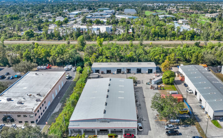 Pictures of Industrial property located at 12090 Metro Pkwy, Fort Myers, FL 33966 for lease - image #1