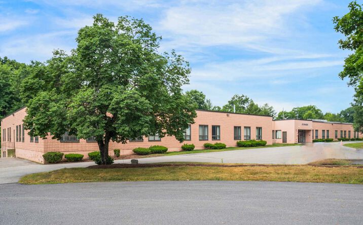 Pictures of Industrial property located at 13-15 DeAngelo Dr, Bedford, MA 01730 for lease - image #1