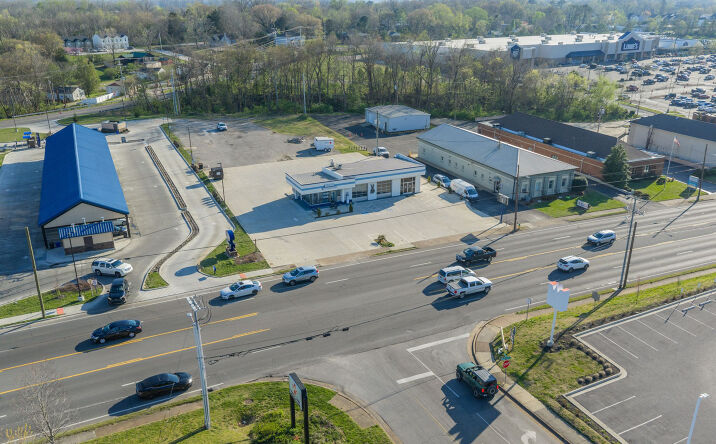 Pictures of Retail property located at 1764 Madison St, Clarksville, TN 37043 for lease - image #1