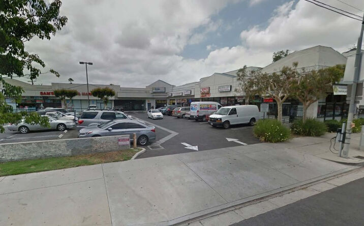 Pictures of Retail, Restaurant property located at 15705 - 15717 Vanowen Street, Los Angeles, CA 91406 for lease - image #1