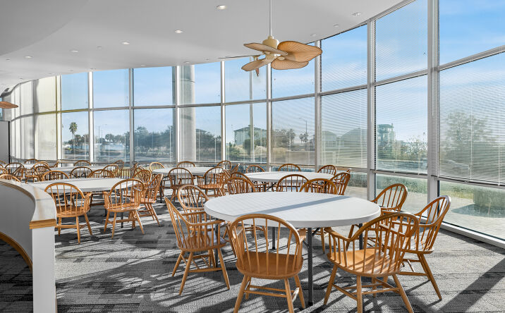 Pictures of Restaurant property located at 1 Energy Pl, Pensacola, FL 32520 for lease - image #1