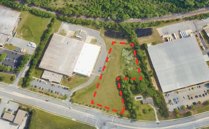 Pictures of Retail property located at 8765 W Market St, Greensboro, NC 27409 for lease - image #1