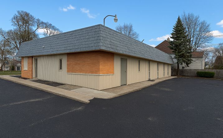 Pictures of Office, Special Purpose property located at 230 North Avenue, Mt Clemens, MI 48043 for lease - image #1