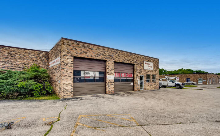 Pictures of Industrial property located at 318-320 W. Colfax St., Rolling Meadows, IL 60067 for lease - image #1