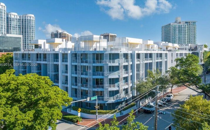 Pictures of Office property located at 3339 Virginia St # 127, Miami, FL 33133 for lease - image #1