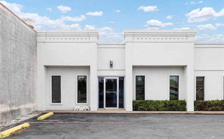 Pictures of Office property located at 407 N 10th Street, McAllen, TX 78501 for lease - image #1