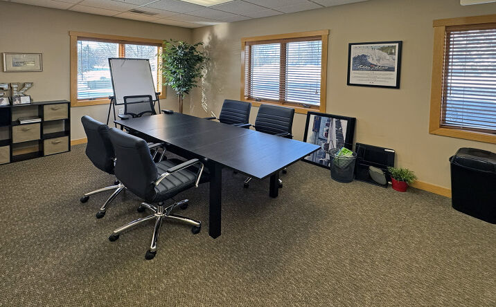 Pictures of Office property located at 2115 County Rd D E, Maplewood, MN 55109 for lease - image #1