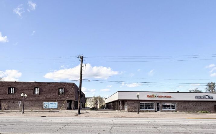 Pictures of Retail, Office property located at 435 Ridge Road, Munster, IN 46321 for lease - image #1