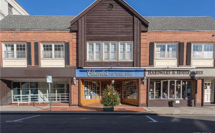 Pictures of Office property located at 17-21 Glen Street Second Floor, Glen Cove, NY 11542 for lease - image #1