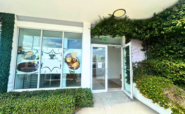 Pictures of Special Purpose property located at 5505 S Dixie Highway 4, West Palm Beach, FL 33405 for lease - image #1