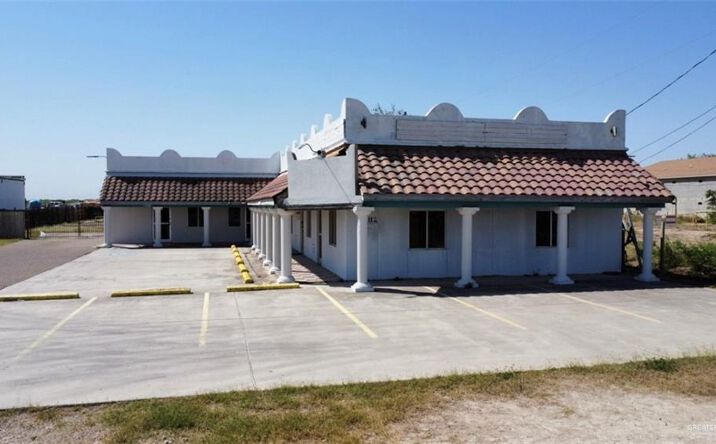 Pictures of Land property located at 2112 E Expressway 83 # 6, Penitas, TX 78576 for lease - image #1