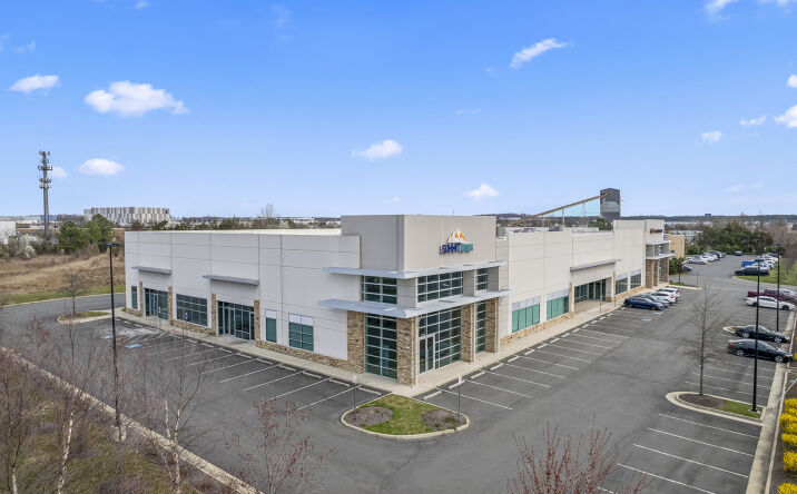 Pictures of Industrial property located at 44810 Old Ox Rd, Sterling, VA 20166 for lease - image #1