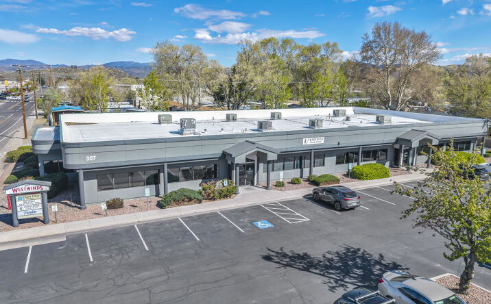 Pictures of Office property located at 307 W Winnie Ln, Carson City, NV 89703 for lease - image #1