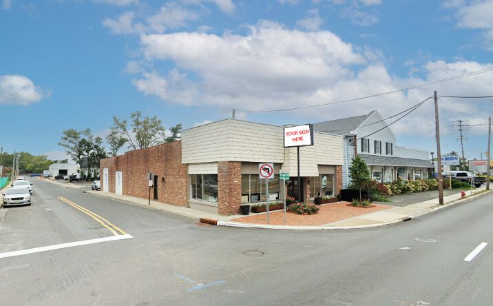 Pictures of Retail property located at 432 Broad Street, Shrewsbury, NJ 07102 for lease - image #1