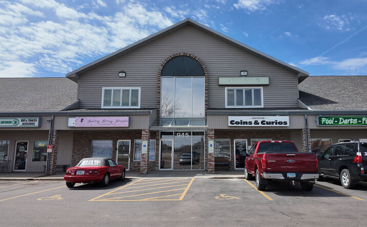 Pictures of Office, Special Purpose property located at 945 South Marion Road, Sioux Falls, SD 57106 for lease - image #1