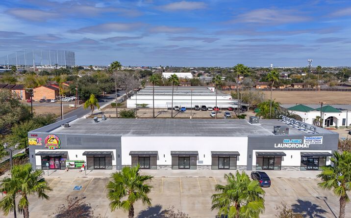 Pictures of Retail, Office, Restaurant property located at 1032 W Sam Houston Blvd, Pharr, TX 78577 for lease - image #1