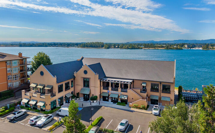 Pictures of Retail, Office property located at 2001 SE Columbia River Dr, Suite 101, Vancouver, WA 98661-7710 for lease - image #1