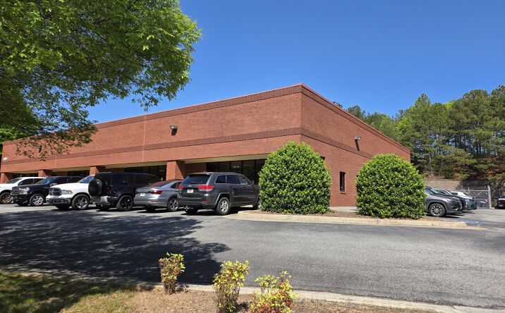 Pictures of Industrial property located at 5039 B U Bowman Dr, Buford, GA 30518 for lease - image #1