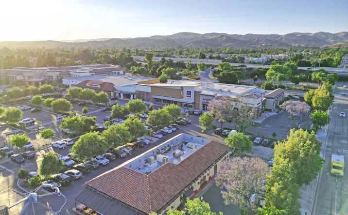 Pictures of Retail property located at 3885-97 Cochran St, Simi Valley, CA 93063 for lease - image #1