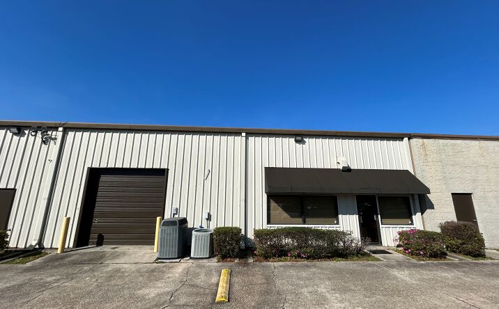 Pictures of Office, Industrial property located at 1539 River Oaks Road East, Harahan, LA 70123 for lease - image #1