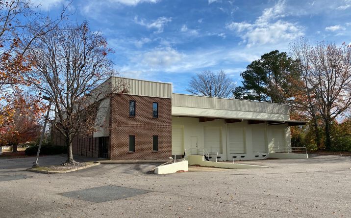 Pictures of Industrial property located at 5255 Henneman Dr, Norfolk, VA 23513 for lease - image #1