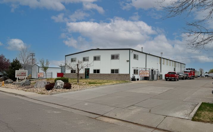 Pictures of Industrial property located at 5286 Newport St, Commerce City, CO 80022 for lease - image #1