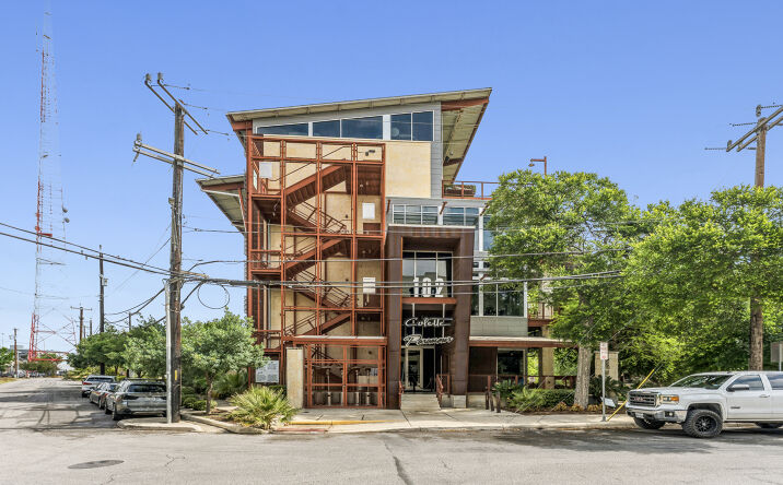 Pictures of Office property located at 102 9th St, San Antonio, TX 78215 for lease - image #1