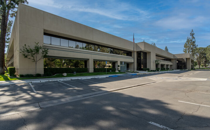 Pictures of Office property located at 5001 California Avenue, Bakersfield, CA 93309 for lease - image #1