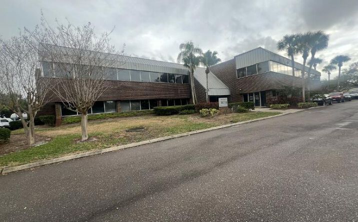 Pictures of Office property located at 10008 N Dale Mabry Hwy, Tampa, FL 33618 for lease - image #1