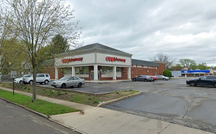 Pictures of Retail, Office property located at 235 East Cuyahoga Falls Avenue, Akron, OH 44310 for lease - image #1