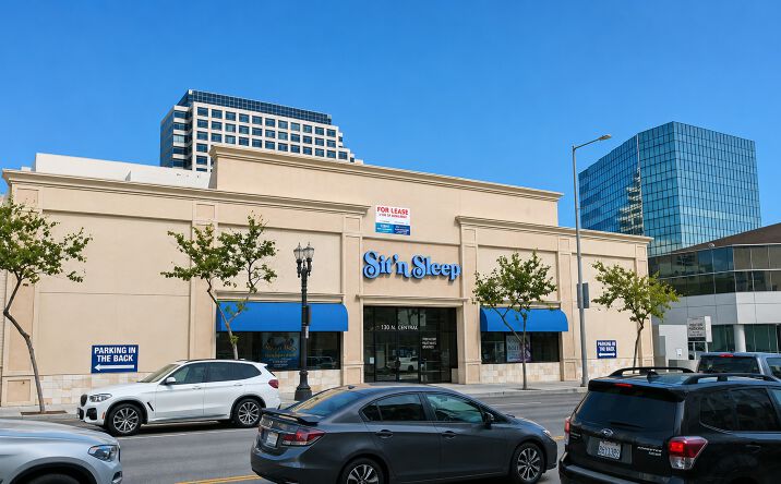 Pictures of Retail property located at 130 North Central Avenue, Glendale, CA 91202 for lease - image #1