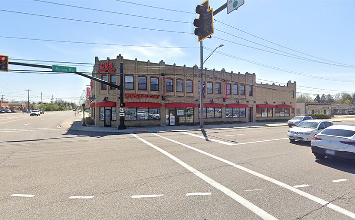 Pictures of Office property located at 33840 Aurora Road, Solon, OH 44139 for lease - image #1